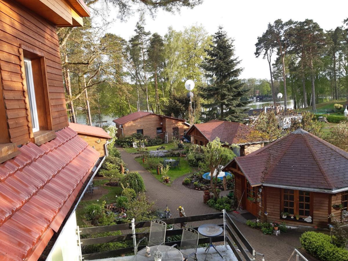 Monikas Gaestehaeuser Seeblick Himmelpfort Luaran gambar